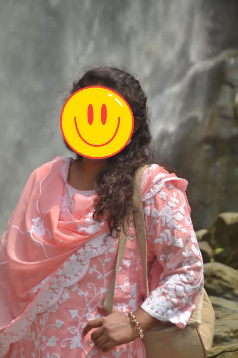 Nusrat_460